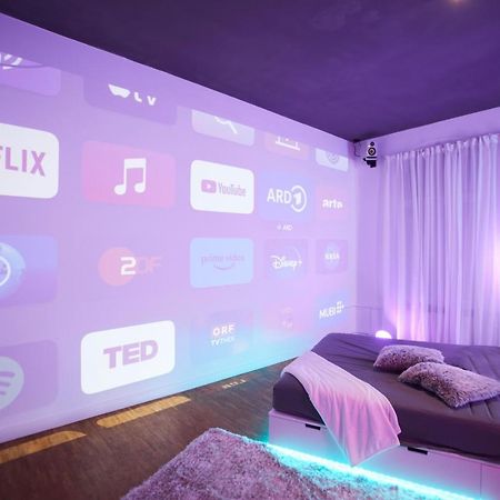 Huge Apartment With Home Cinema And Kitchen In Friedrichshain Berlijn Buitenkant foto