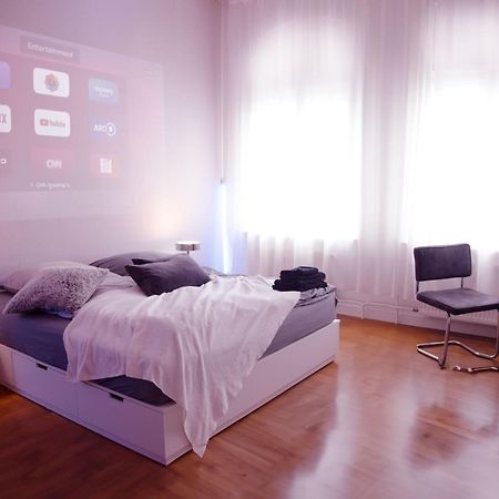 Huge Apartment With Home Cinema And Kitchen In Friedrichshain Berlijn Buitenkant foto