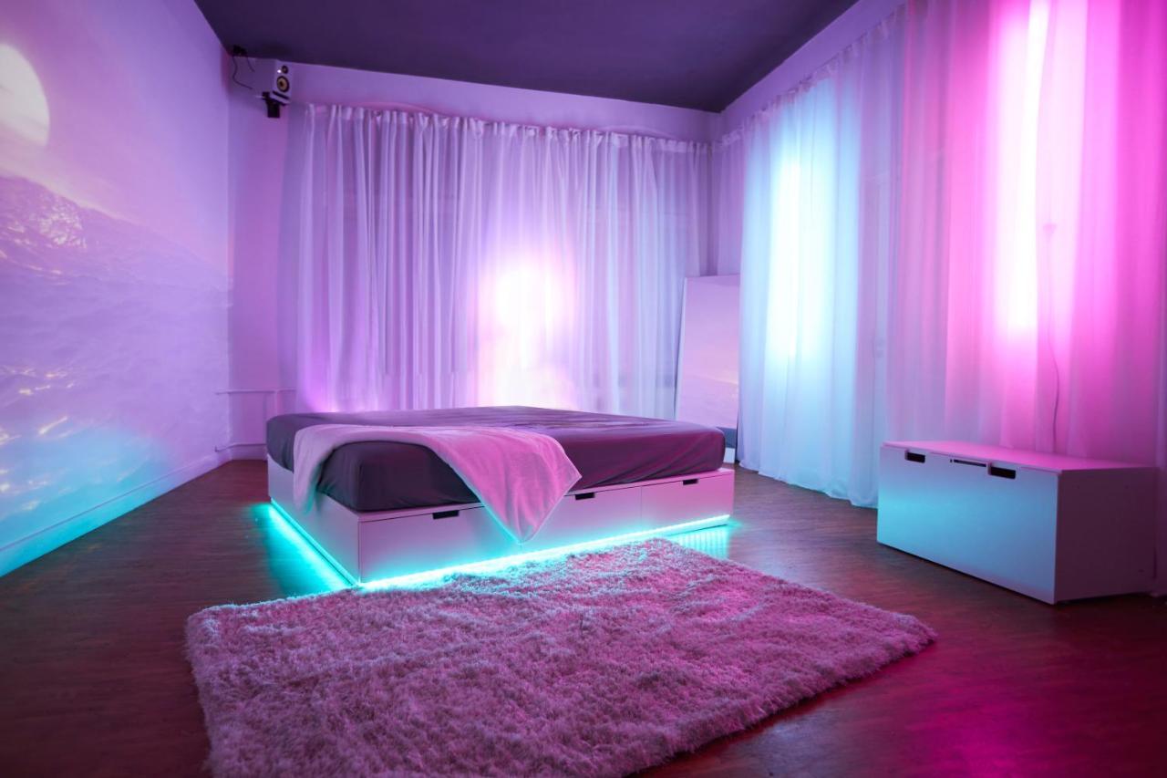 Huge Apartment With Home Cinema And Kitchen In Friedrichshain Berlijn Buitenkant foto