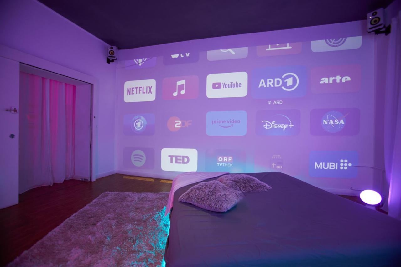 Huge Apartment With Home Cinema And Kitchen In Friedrichshain Berlijn Buitenkant foto