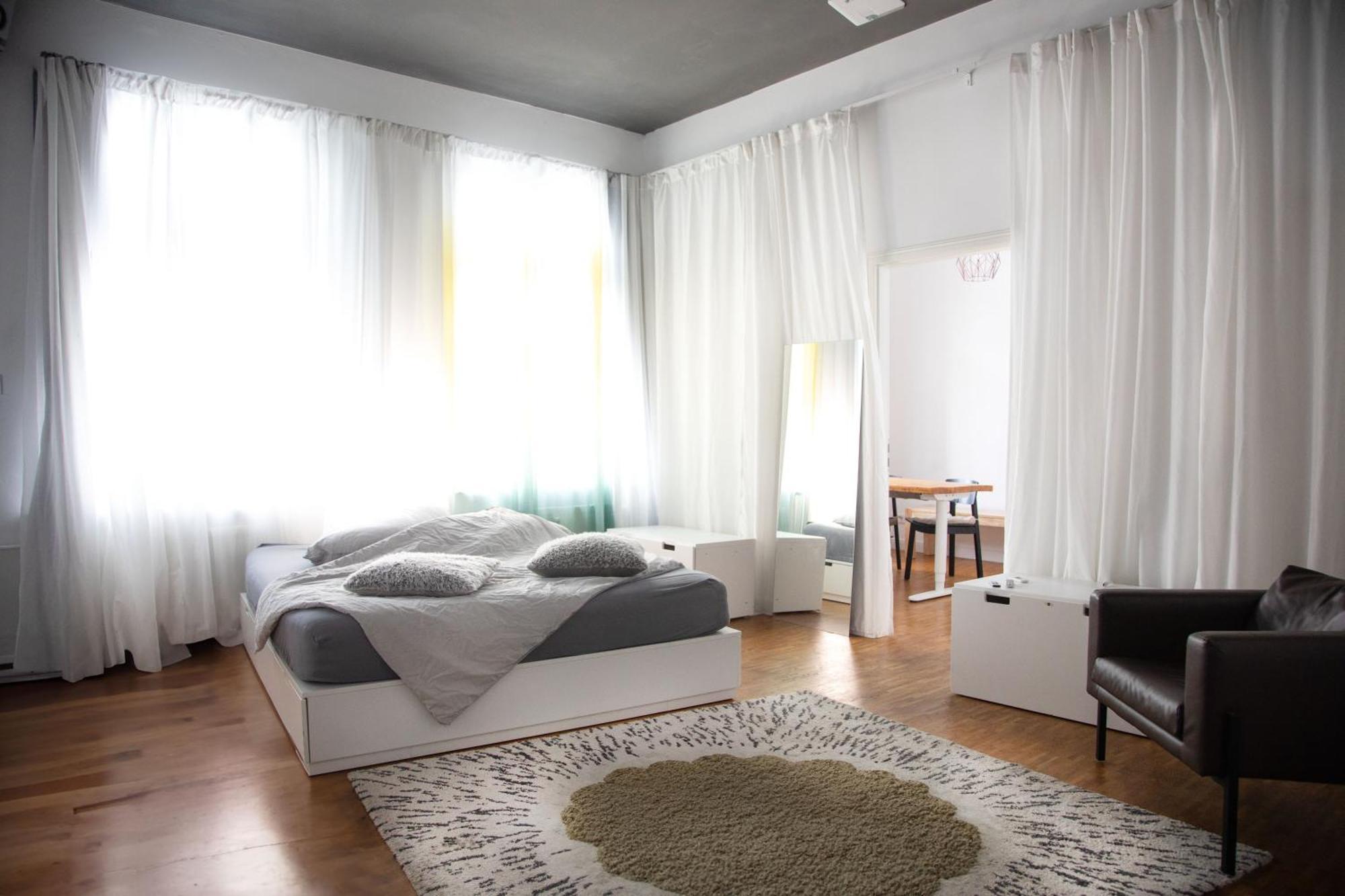 Huge Apartment With Home Cinema And Kitchen In Friedrichshain Berlijn Buitenkant foto